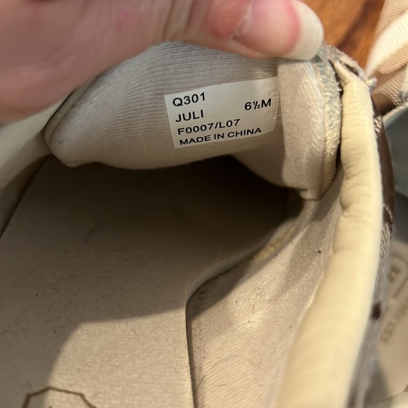 Coach sneakers with Velcro - worn once - Picture 7 of 7